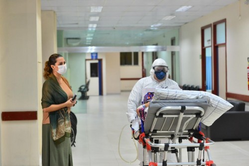 Hospital de Retaguarda da Nilton Lins começa a receber primeiros pacientes