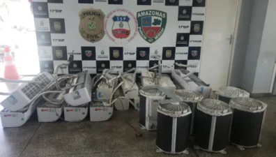 Diretora escolar suspeita de furtar 20 ar-condicionado é presa em Manaus