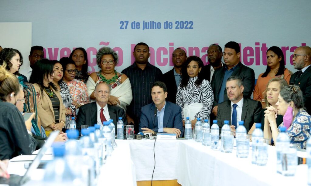 PSDB e Cidadania anunciam apoio a candidatura de Simone Tebet