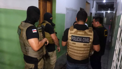 Mulher e crianças são resgatadas de cárcere privado em hotel no Centro de Manaus