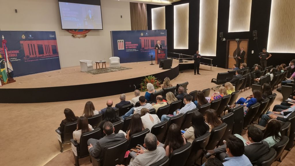 Ministro Lewandowski encerra I Fórum Internacional de Controle no TCE-AM