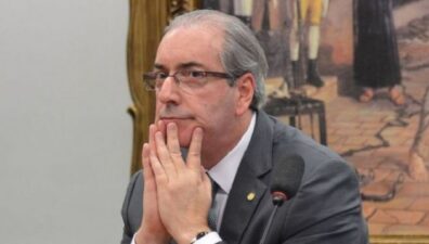 Decisão que tornava Eduardo Cunha elegível é suspendida por Ministro do STF