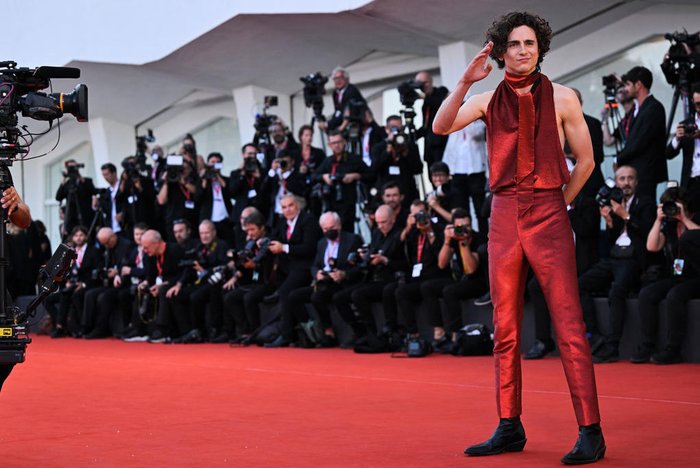 Filme com Timothée Chalamet é ovacionado no Festival de Veneza