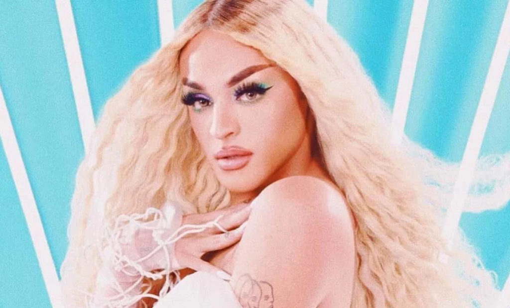 Pabllo Vittar chama imprensa de 'nojenta' após divulgação de contas bloqueadas