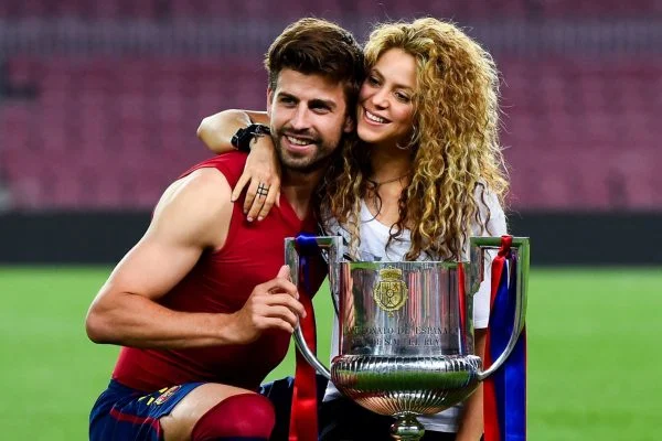 Piqué se recusa a devolver 15 Grammys de Shakira, afirma jornal