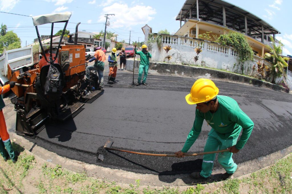 Obras do ‘Asfalta Manaus’ avançam no bairro Compensa