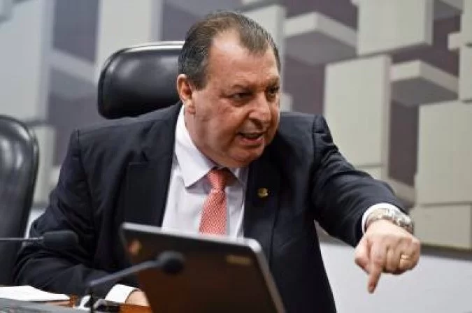 Omar Aziz (PSD) é reeleito ao Senado pelo Amazonas