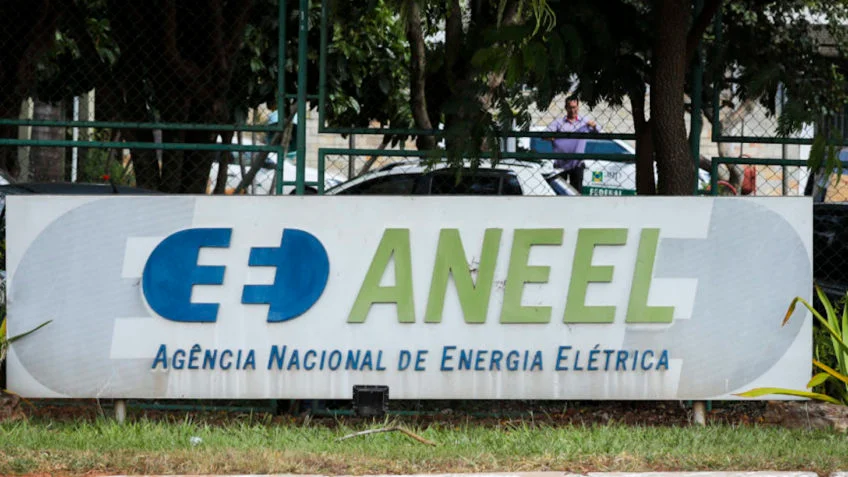 Aneel aprova leilões de energia para dezembro