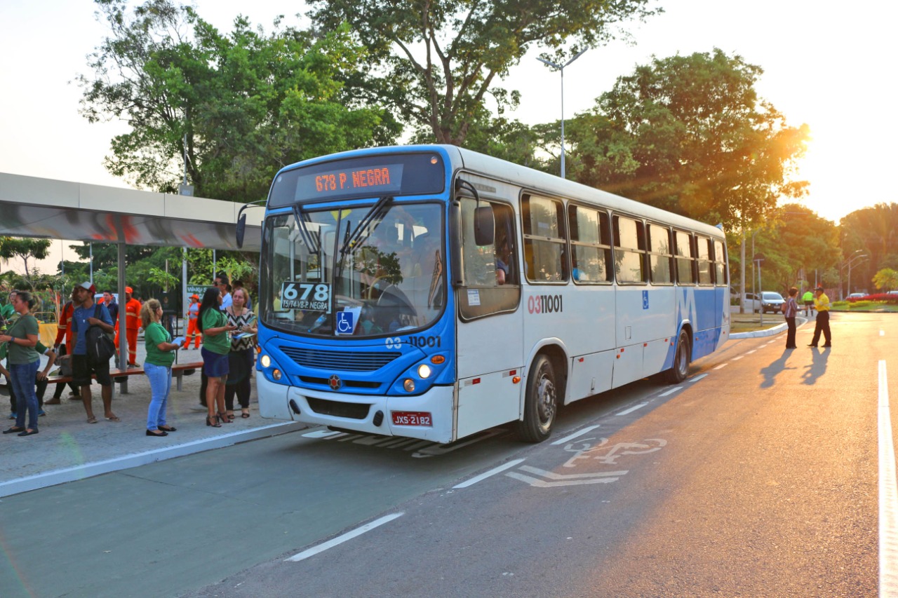 Linhas de ônibus serão reforçadas para o feriado de Finados