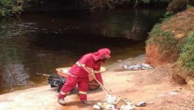Limpeza na Corredeira do Urubuí recolhe 7 toneladas de lixo