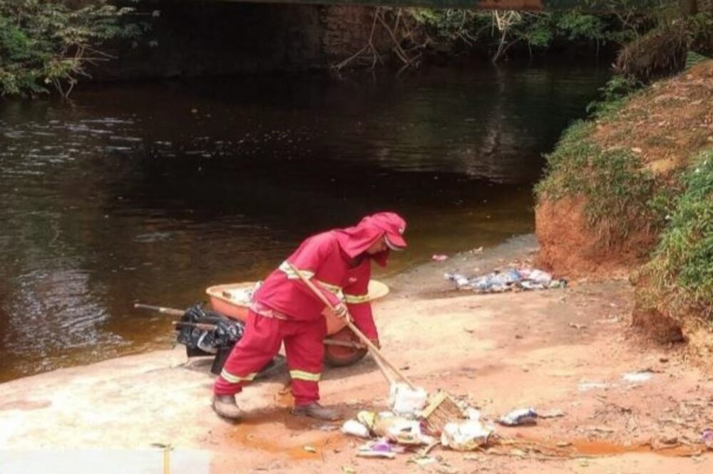 Limpeza na Corredeira do Urubuí recolhe 7 toneladas de lixo