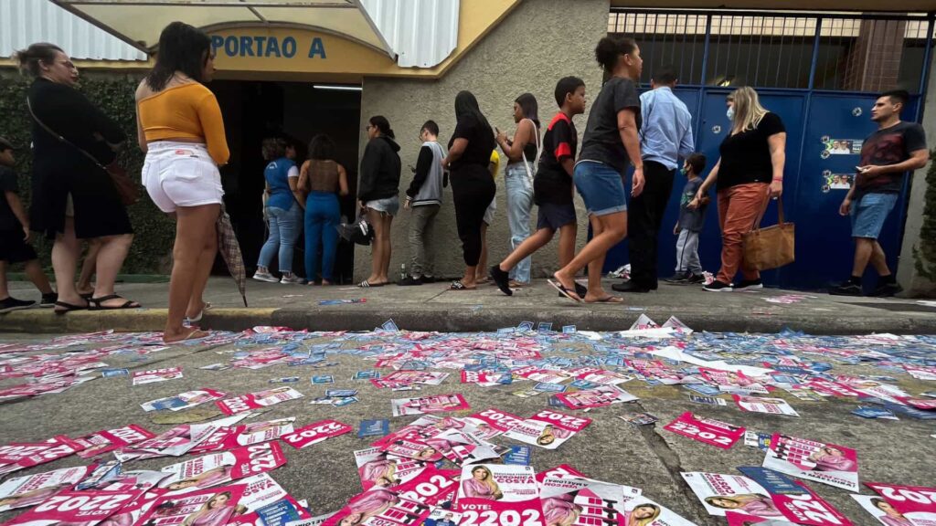 Homem morre na fila da votação em cidade do interior de São Paulo