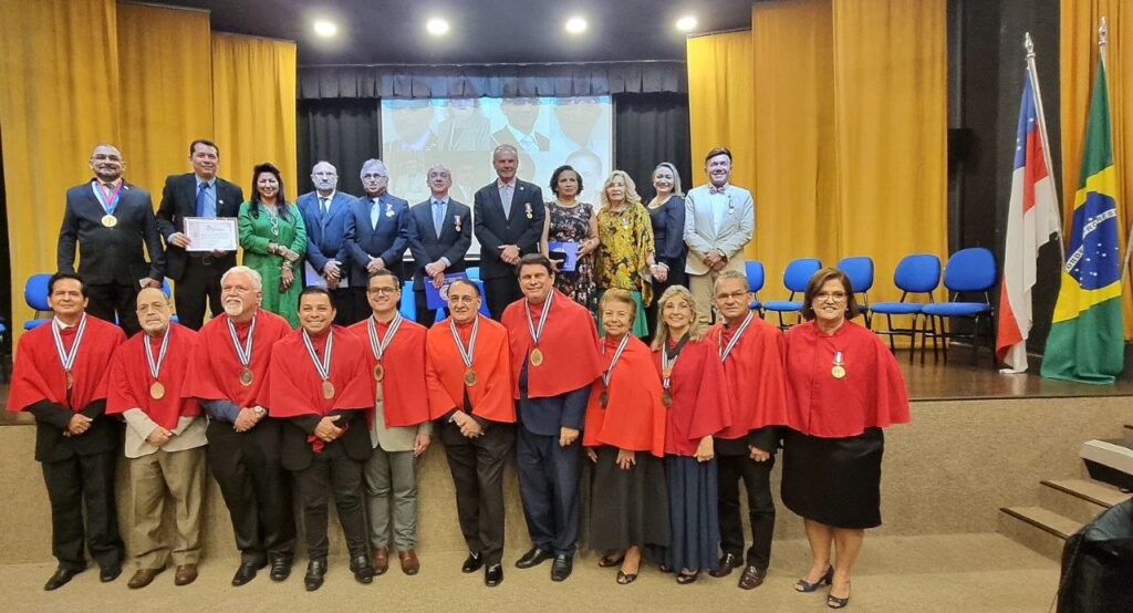 Academia de Letras, Ciências e Artes homenageiam conselheiros do TCE-AM com o título 'Amantes da Amazônia’