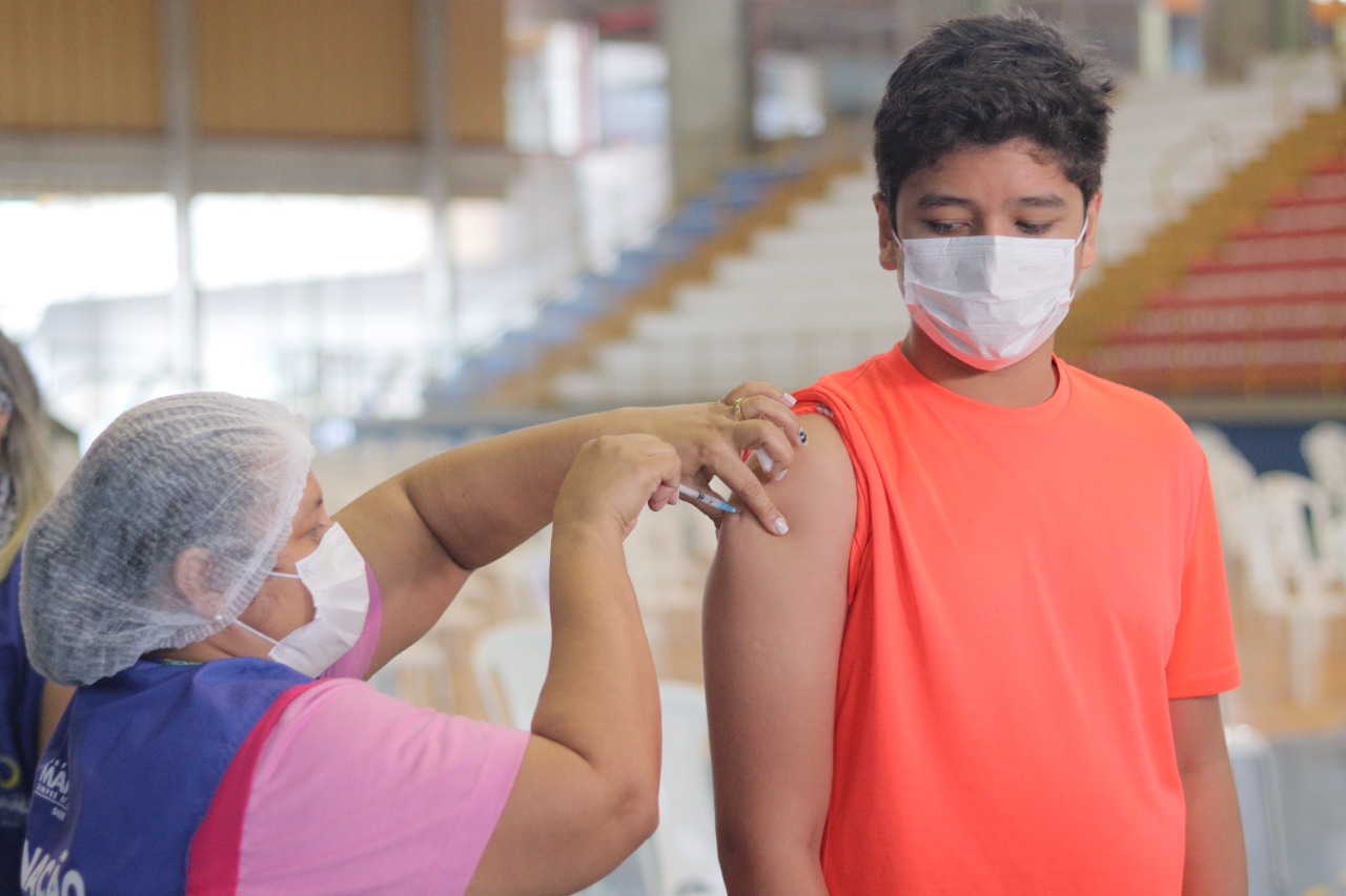 Nove unidades da Prefeitura de Manaus ofertam a vacina contra a Covid-19 neste sábado, 29/10