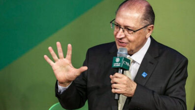 Alckmin diz que é necessário mais dinheiro para saúde