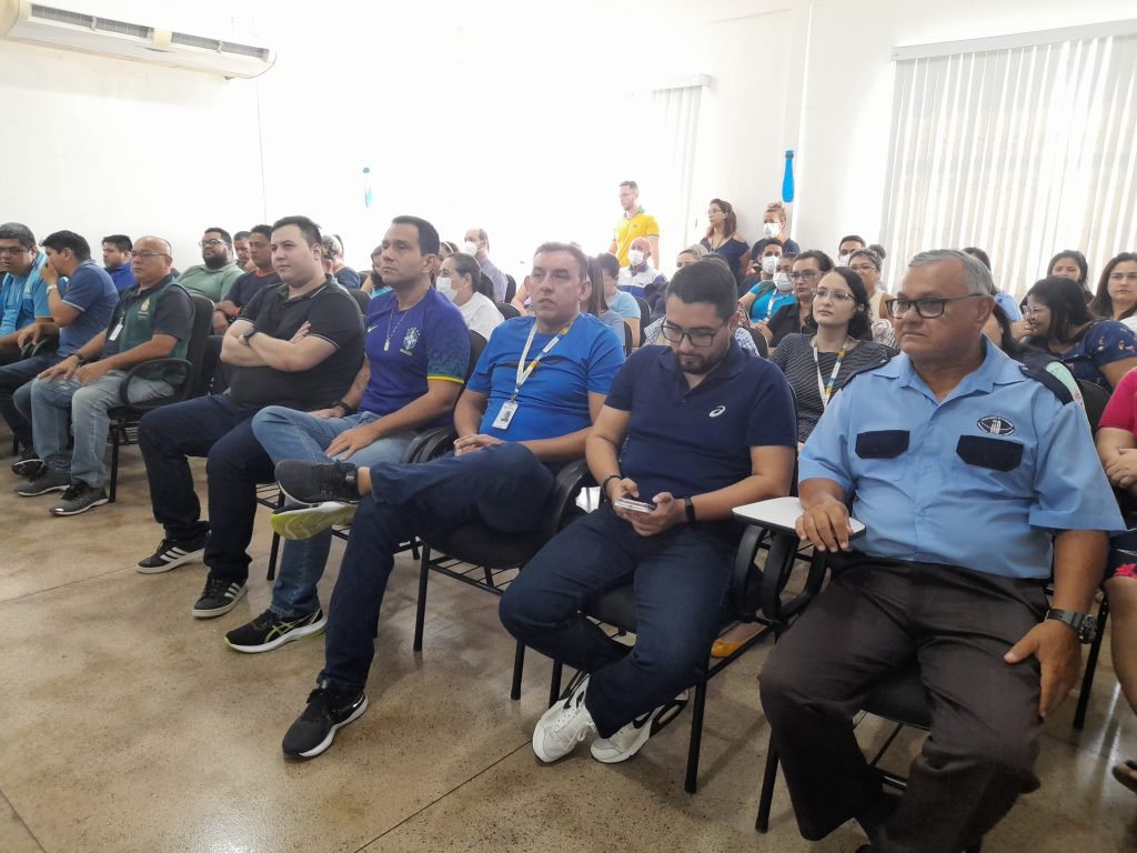 Profissionais de saúde da Prefeitura participam de ação do ‘Novembro Azul’