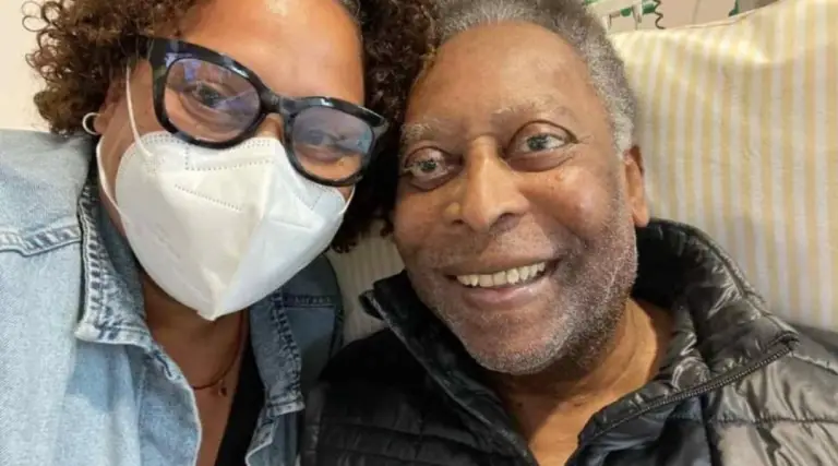 Filha confirma internação de Pelé em hospital