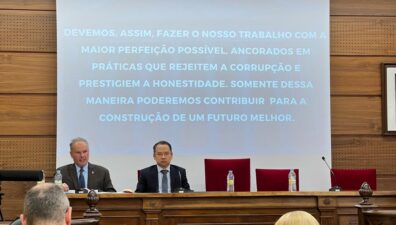 Coordenador da ECP, conselheiro Mario de Mello palestra no V Seminário Iberoamericano