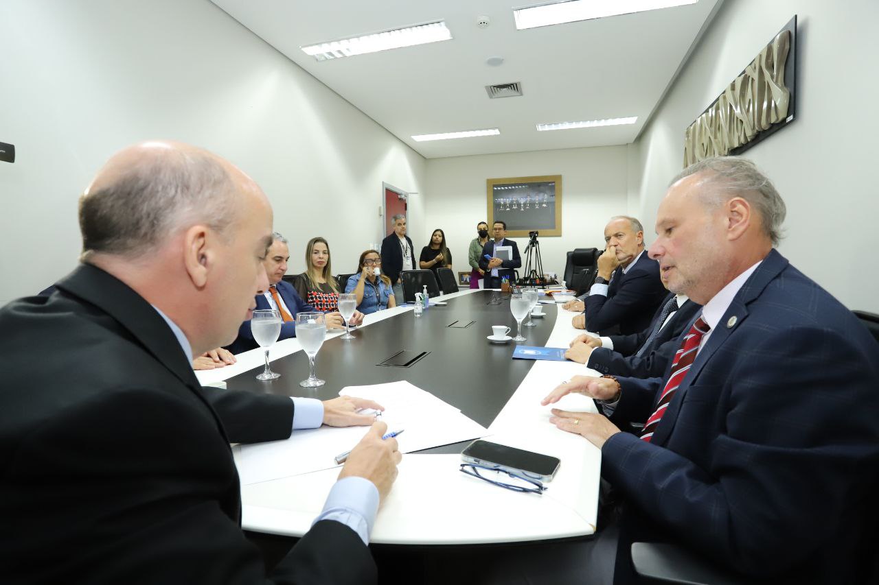 Escola de Contas do TCE-AM oferece cursos de pós-graduação em Relações Institucionais e Compliance