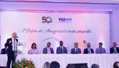 Conselheiros do TCE-AM participam de solenidade em comemoração aos 50 anos da PGE-AM