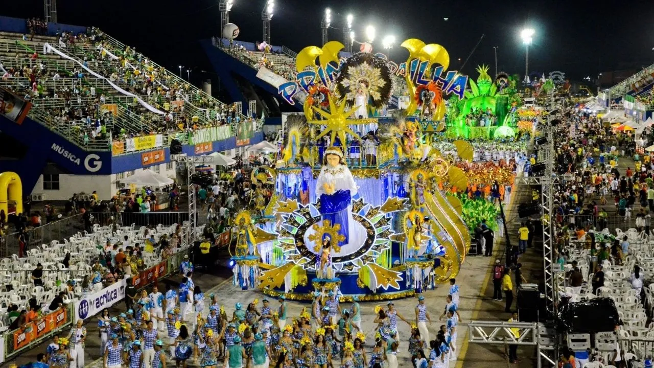 Escola de Samba ‘Primos da Ilha’ apresenta fantasias para Carnaval 2023