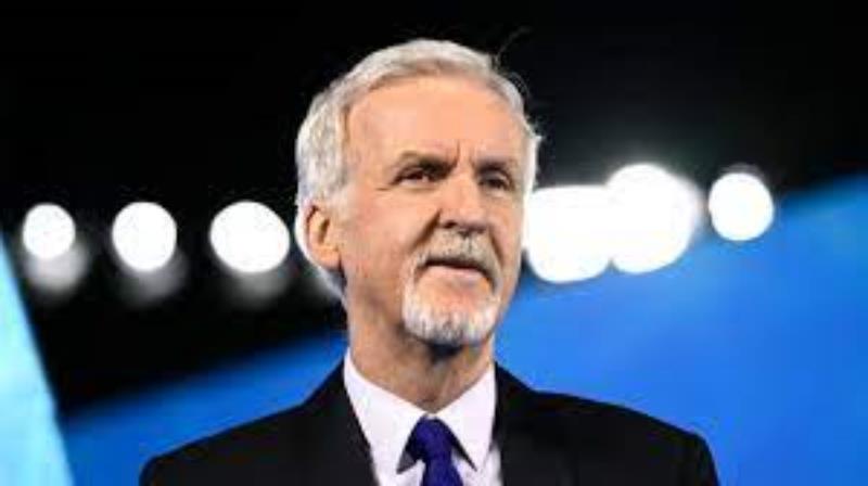 James Cameron comemora sucesso de Avatar 2