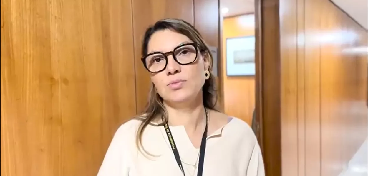 Primeira-dama mostra recuperação do Planalto após atos terroristas