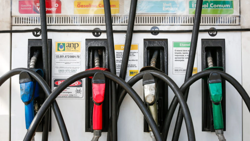 Petrobras aumenta preço da gasolina para as distribuidoras