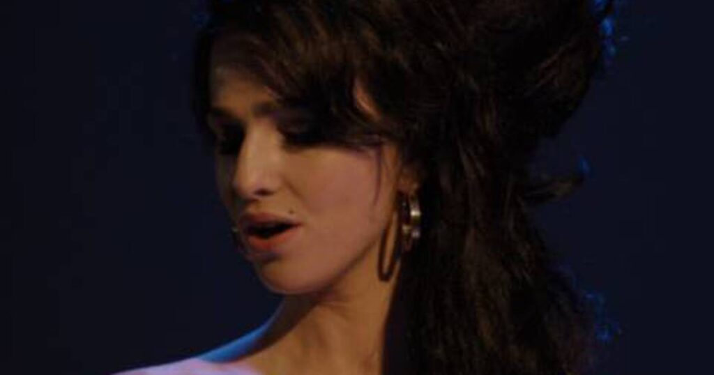 Marisa Abela surge como Amy Winehouse em primeira imagem de cinebiografia