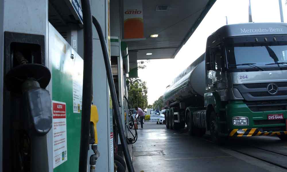MJ pede explicações a postos sobre aumento de preços da gasolina