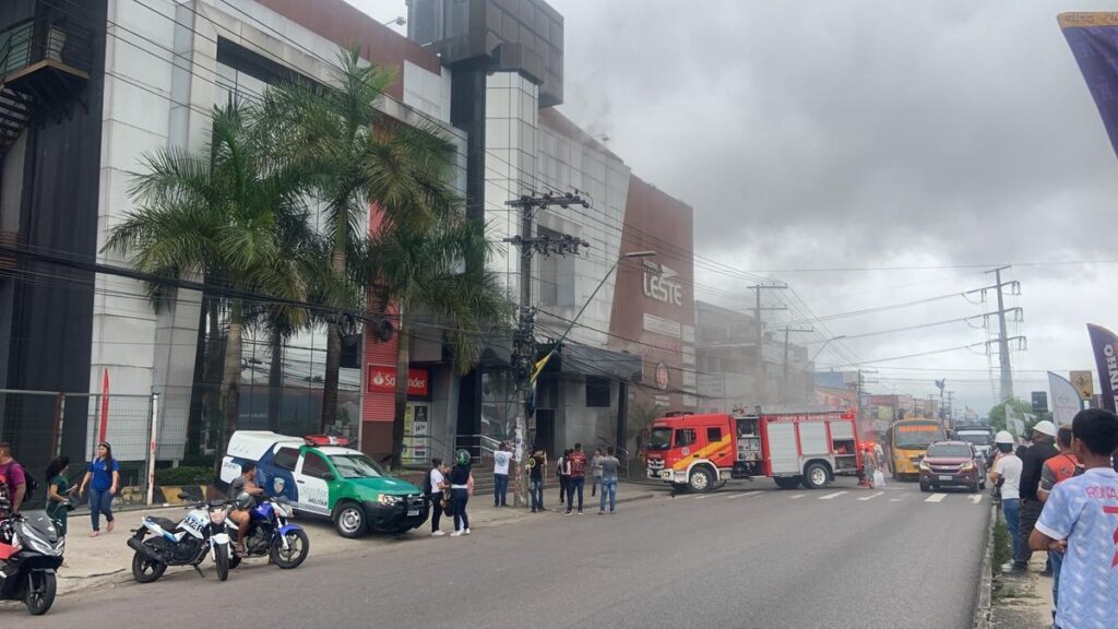 Shopping em Manaus tem princípio de incêndio