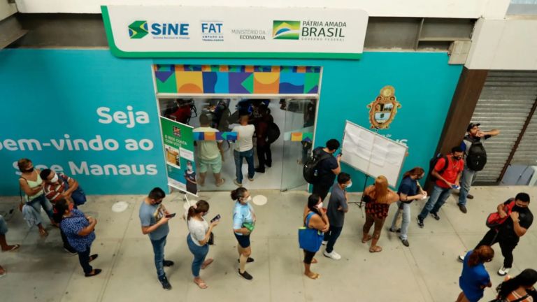 Sine Manaus oferta 320 vagas de emprego nesta sexta-feira (10)