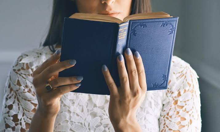 5 livros escritos por mulheres que todo jovem precisa ler