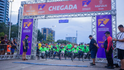 Corrida Manaus em Movimento mobiliza quase 6 mil atletas na Ponta Negra