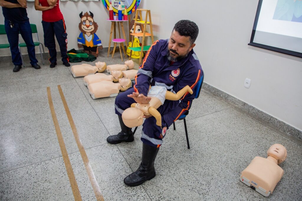 Samu capacita profissionais de creches municipais para atendimentos em primeiros socorros