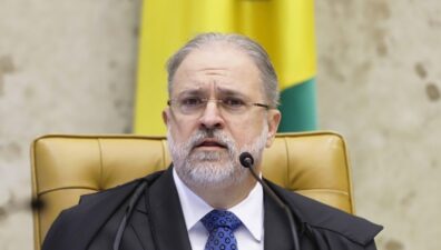 Augusto Aras diz ser contra suspender decretos de Lula sobre saneamento