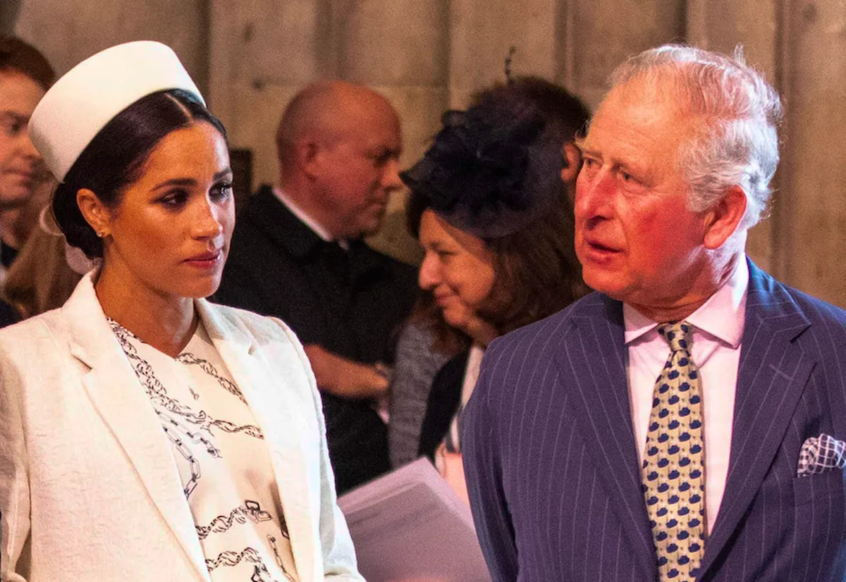 Charles III está 'desiludido' com ausência de Meghan Markle da coroação