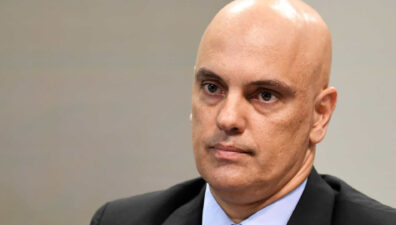 Moraes contraria PGR, mantém prisões e alega abuso nas redes sociais