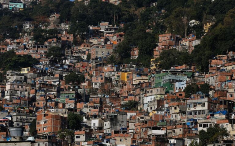 Manaus tem a quarta maior favela do país, aponta Censo 2022