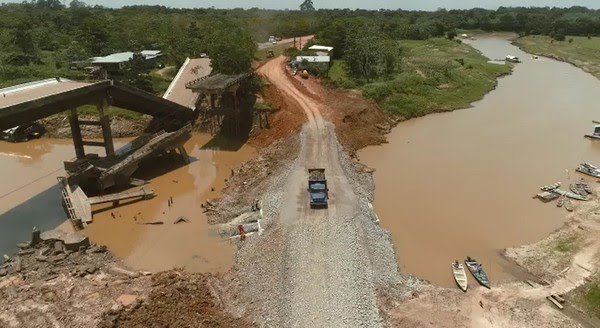 Travessia por balsa no rio Autaz-Mirim, na BR-319, será suspensa nesta quinta (4), alerta Dnit