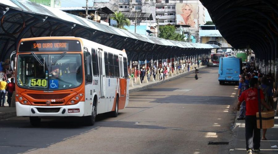 Justiça determina 70% da frota de ônibus durante o pico do trânsito na greve