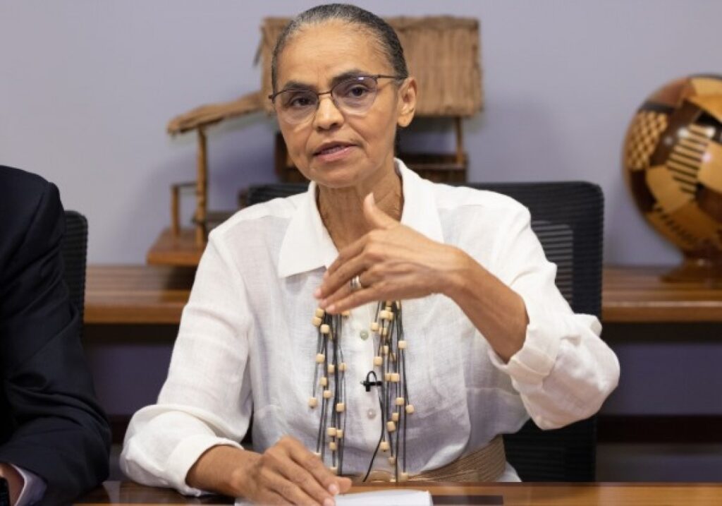 Marina Silva diz que decisão contra licença da Petrobras será respeitada