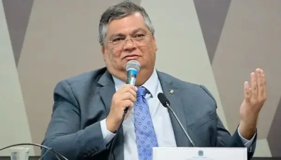 Dino nega candidatura em 2026 e disse que apoiará possível reeleição de Lula
