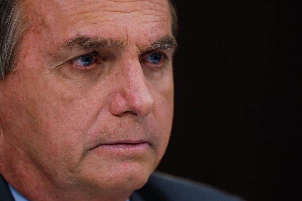 Com placar de 4x1, TSE condena Bolsonaro à inelegibilidade