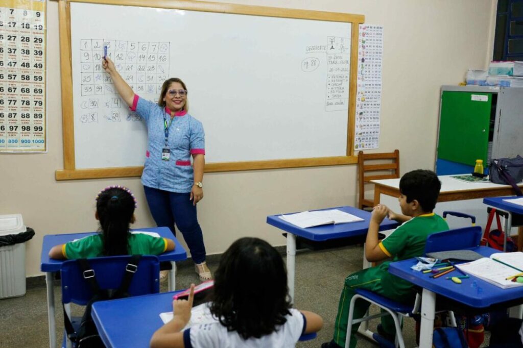 Amazonas vai pagar reajuste aos trabalhadores da educação até sexta (30/06)
