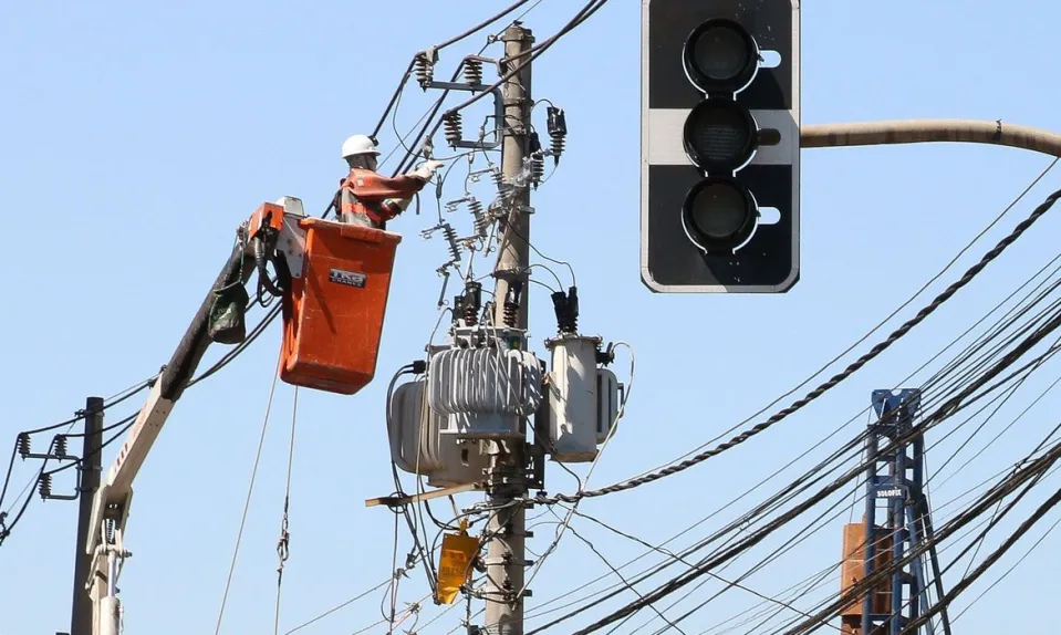 Bairros ficam sem energia neste fim de semana em Manaus