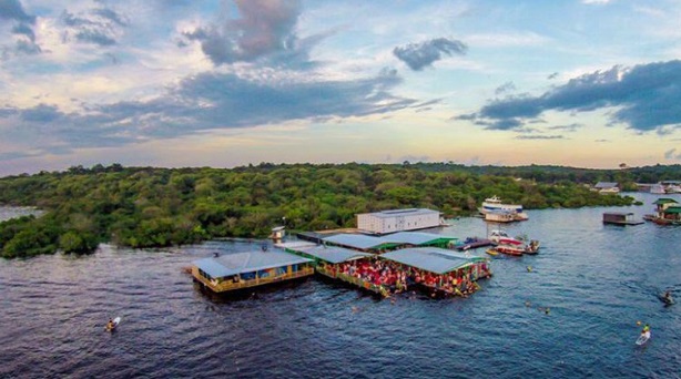 Flutuantes têm até o fim do ano para sair do Tarumã, em Manaus