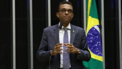 STF recebe denúncia e torna deputado Otoni de Paula réu por ofensas contra Moraes