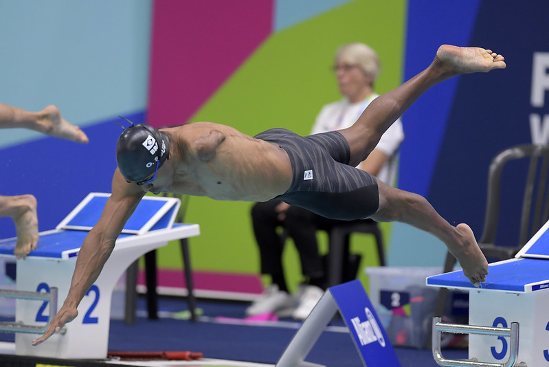 Mundial de natação paralímpica: Brasil rompe a barreira dos 100 ouros na história