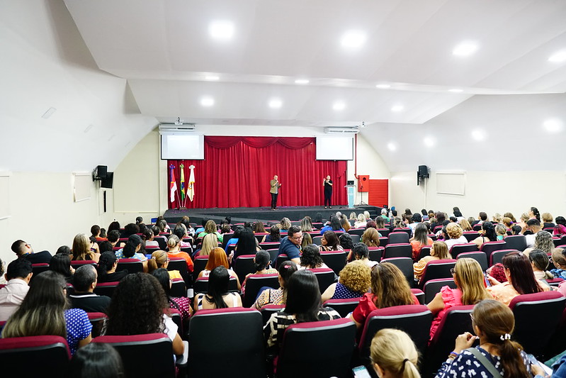 Seminário sobre Educação Especial é promovido para profissionais da Semed